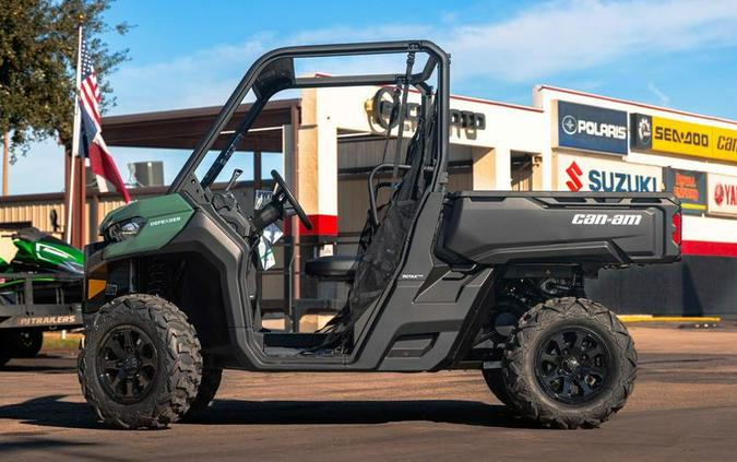 2026 Can-Am® Defender DPS HD7 Compass Green