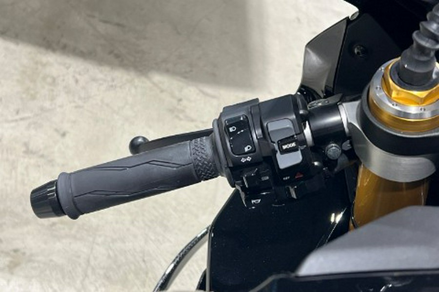 2026 Yamaha YZF-R1M