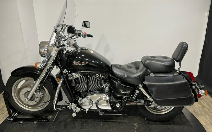 2005 Honda Shadow Sabre™ 1100
