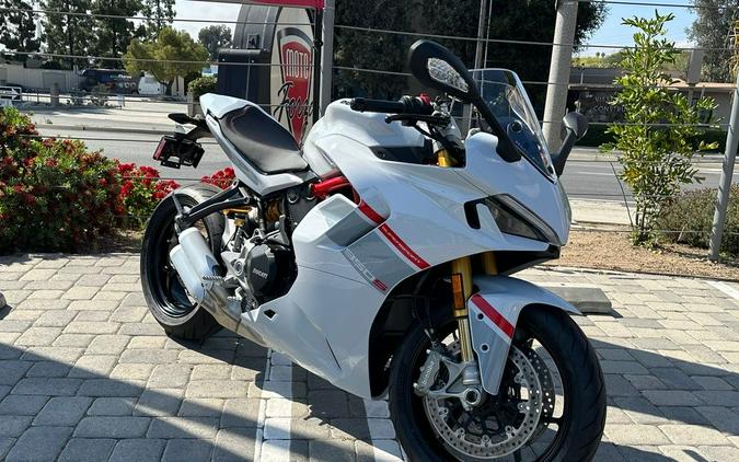 2024 Ducati Supersport 950 S White Stripe