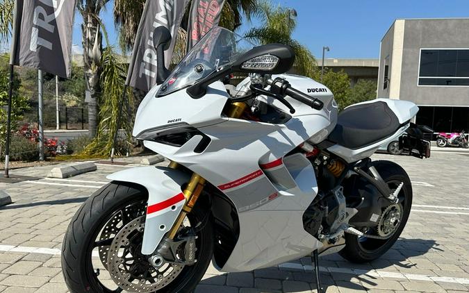 2024 Ducati Supersport 950 S White Stripe