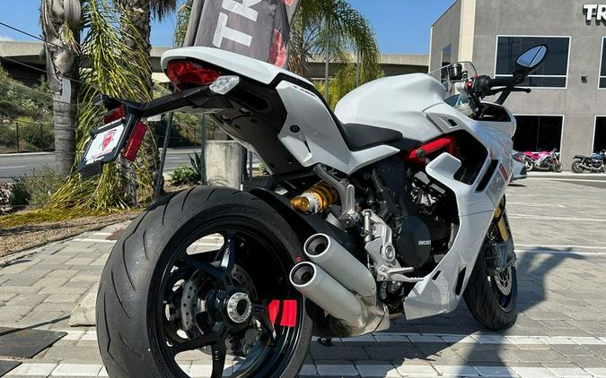 2024 Ducati Supersport 950 S White Stripe