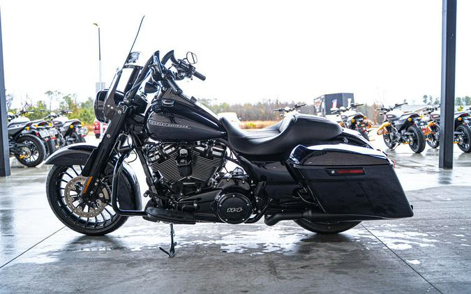 2019 Harley-Davidson® FLHRXS - Road King® Special