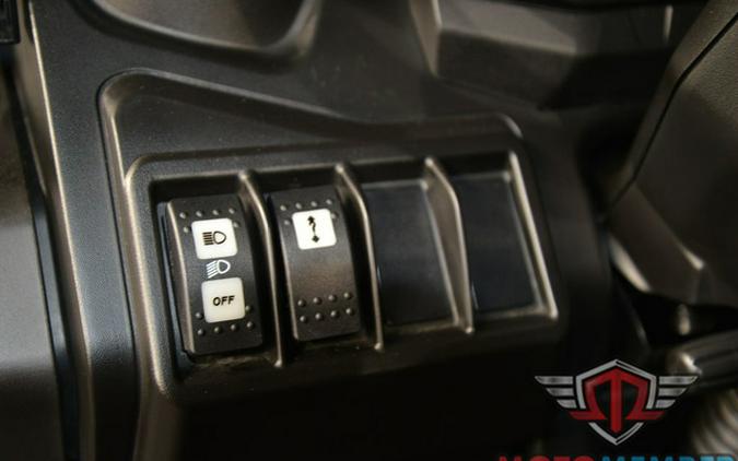 2025 Can-Am Defender DPS HD9 Stealth Black