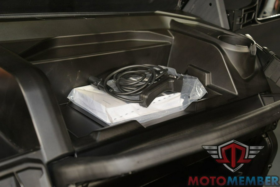 2025 Can-Am Defender DPS HD9 Stealth Black