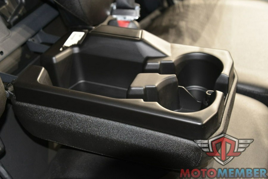 2025 Can-Am Defender DPS HD9 Stealth Black