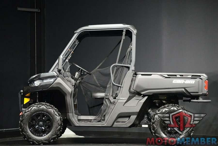 2025 Can-Am Defender DPS HD9 Stealth Black