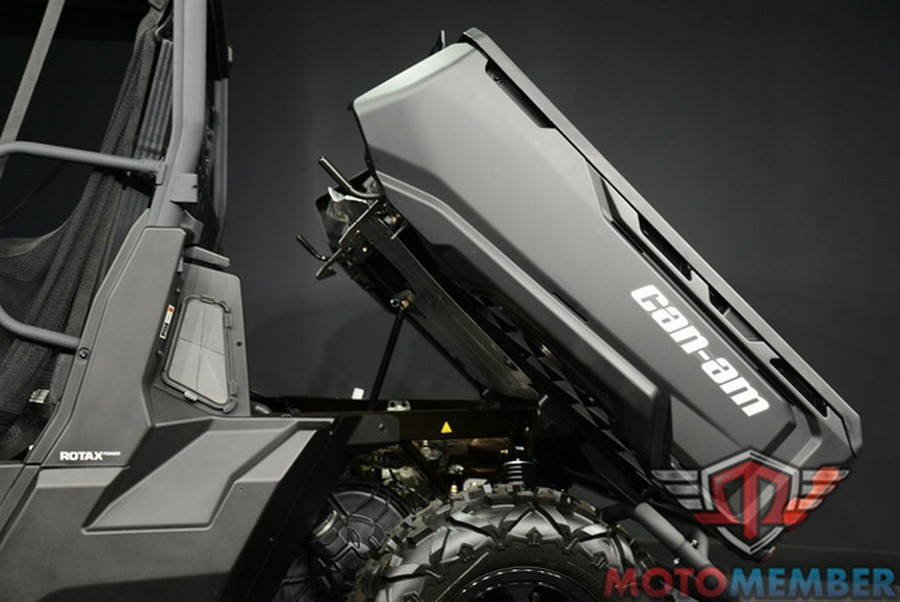 2025 Can-Am Defender DPS HD9 Stealth Black