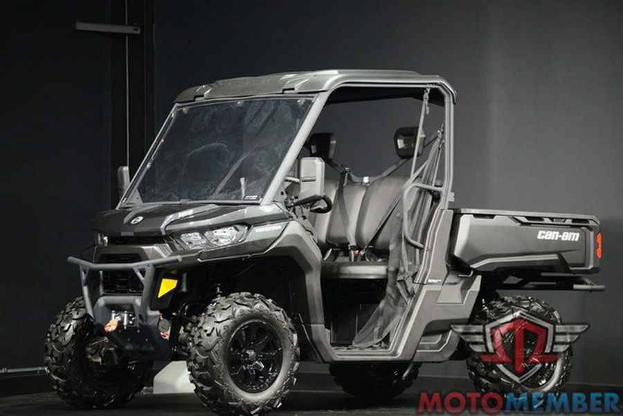 2025 Can-Am Defender DPS HD9 Stealth Black