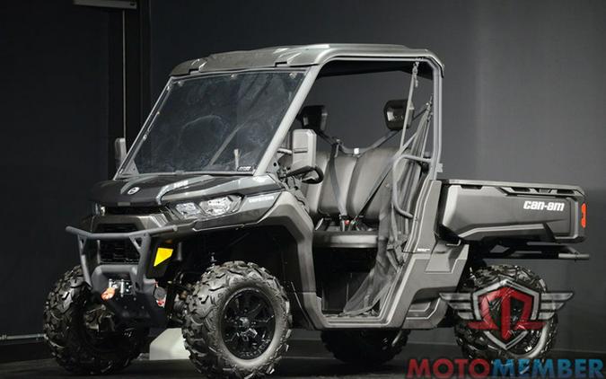 2025 Can-Am Defender DPS HD9 Stealth Black