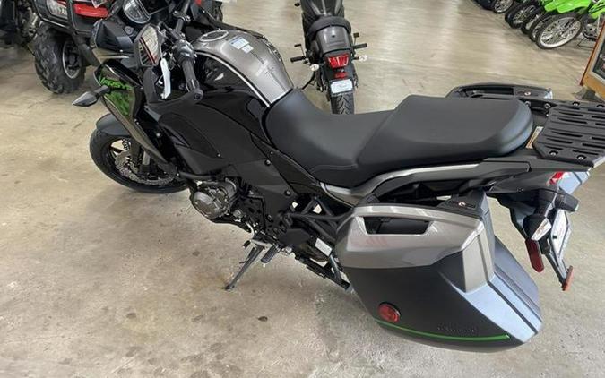 2022 Kawasaki Versys® 1000 SE LT+