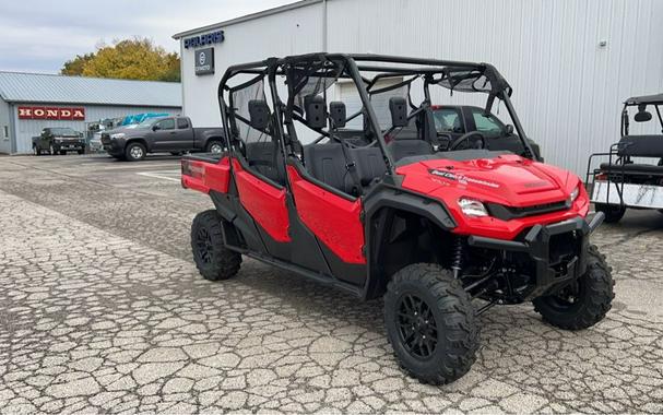 2023 Honda Pioneer 1000-6 Crew Deluxe