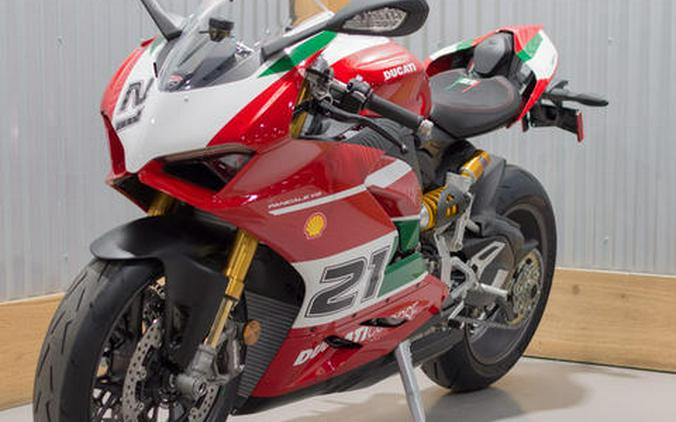 2024 Ducati Panigale V2 Bayliss 1st Championship Livery