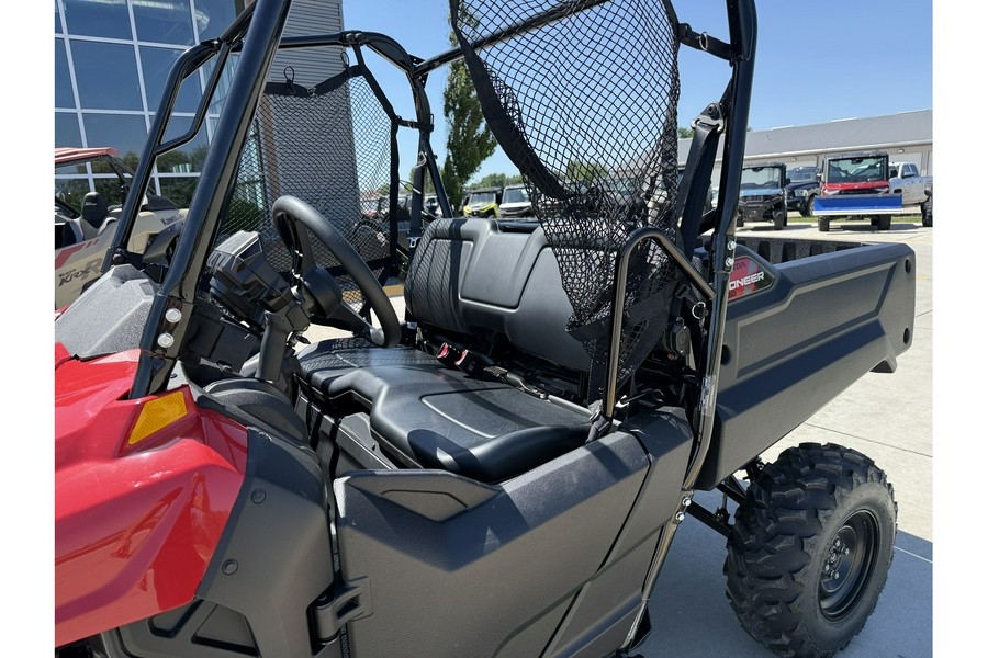 2026 Honda PIONEER 700