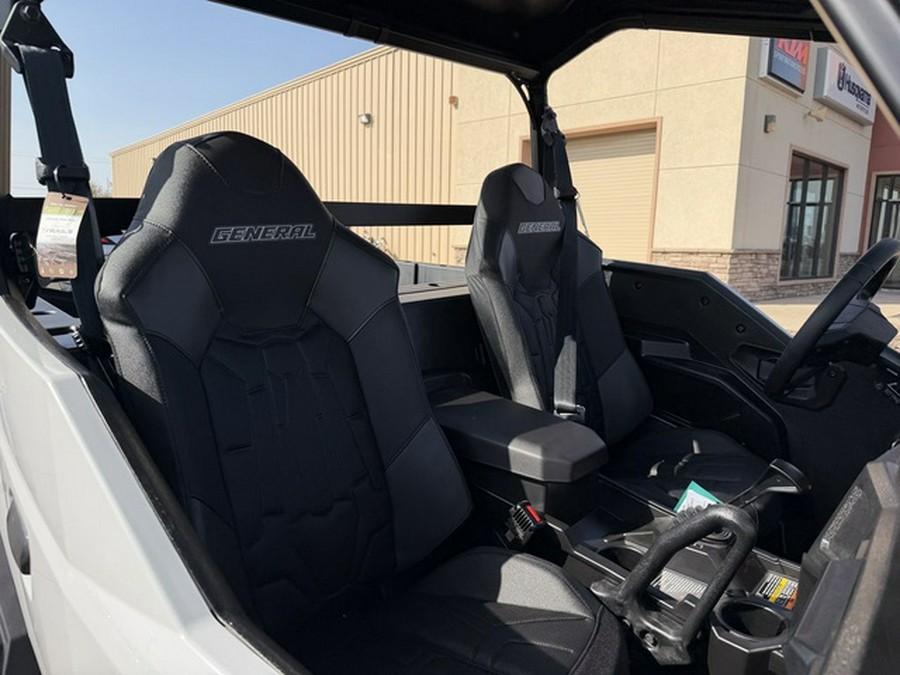 2027 Polaris GENERAL XP 1000 Sport