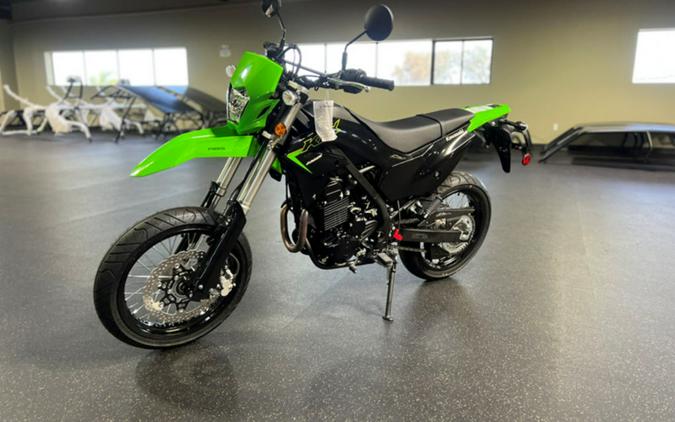 2023 Kawasaki KLX230SM Review [A Dozen Fast Facts]