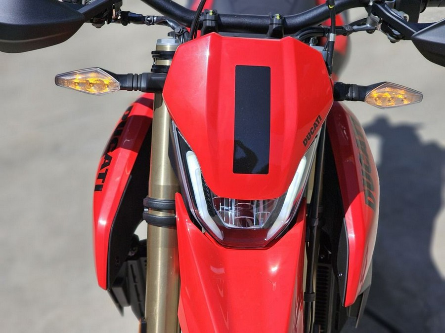 2024 Ducati Hypermotard 698 Mono Red