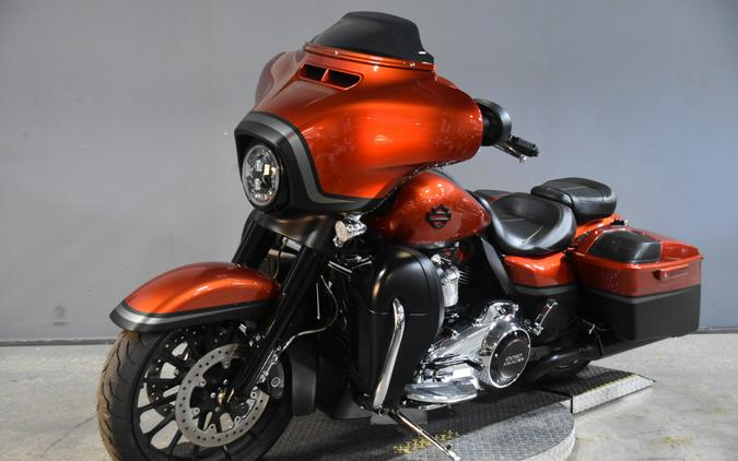 2018 Harley-Davidson CVO Street Glide