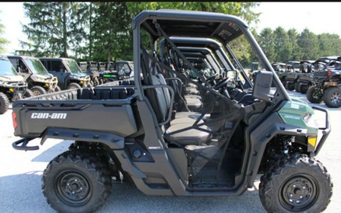 2025 Can-Am Defender HD7