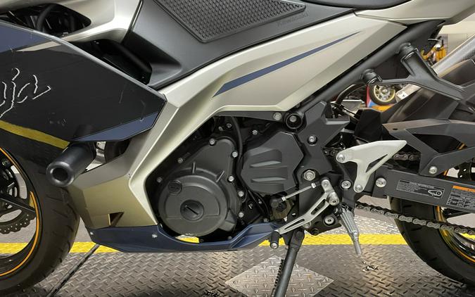 2023 Kawasaki Ninja® 400