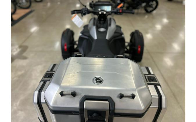 2025 CANYON XT - Can-Am