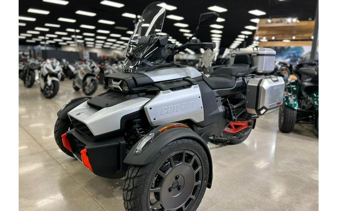 2025 CANYON XT - Can-Am