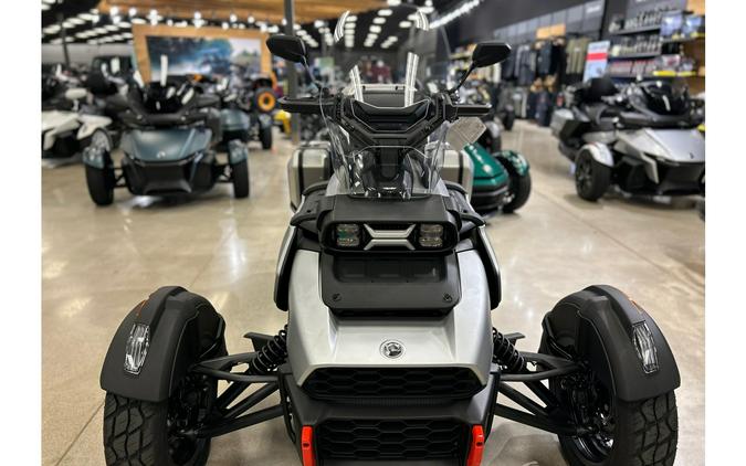 2025 CANYON XT - Can-Am