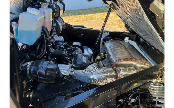 2025 Can-Am DEFENDER MAX LIMITED HD10