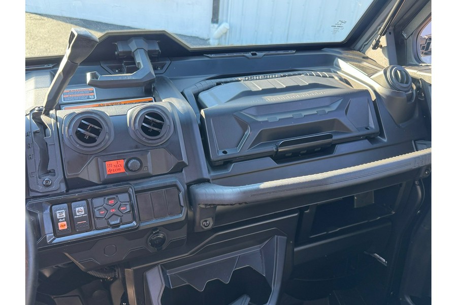 2025 Can-Am DEFENDER MAX LIMITED HD10