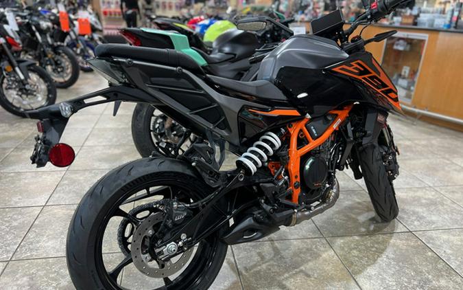 2026 KTM Duke 390
