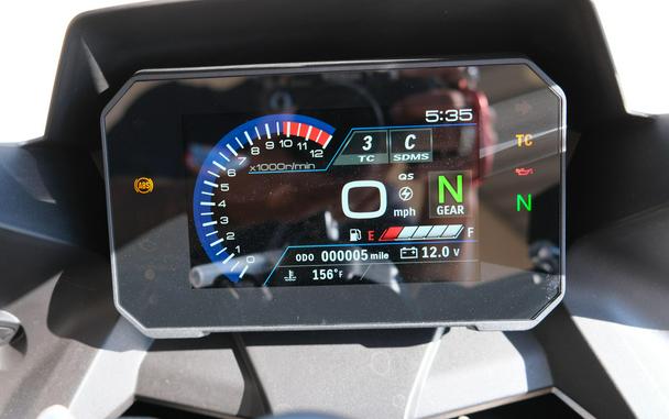 2026 SUZUKI GSX-8R