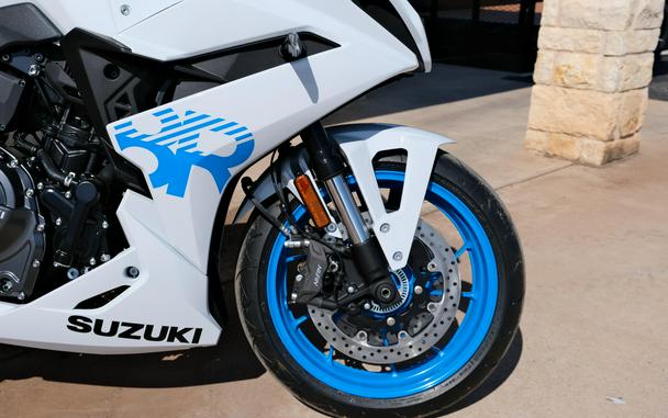2026 SUZUKI GSX-8R