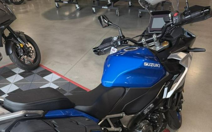 2025 Suzuki GSX-S 1000GX+