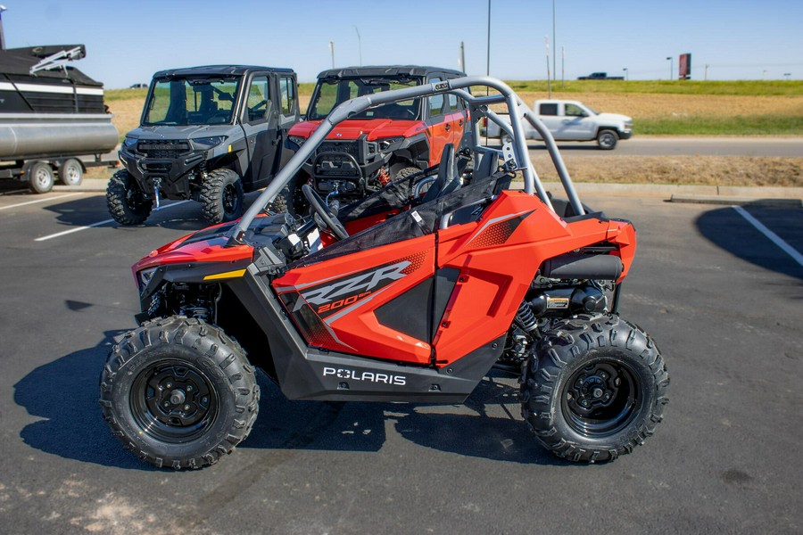 2026 POLARIS RZR 200 EFI