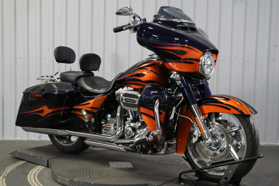 2015 Harley-Davidson CVO Street Glide