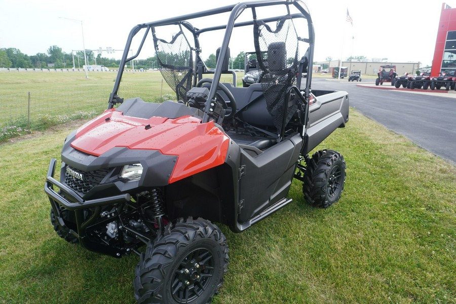 2025 Honda PIONEER 700 DELUXE