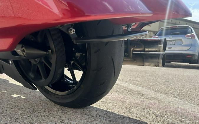 2014 Yamaha Stratoliner Deluxe