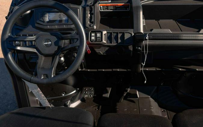 2026 Can-Am Defender HD7