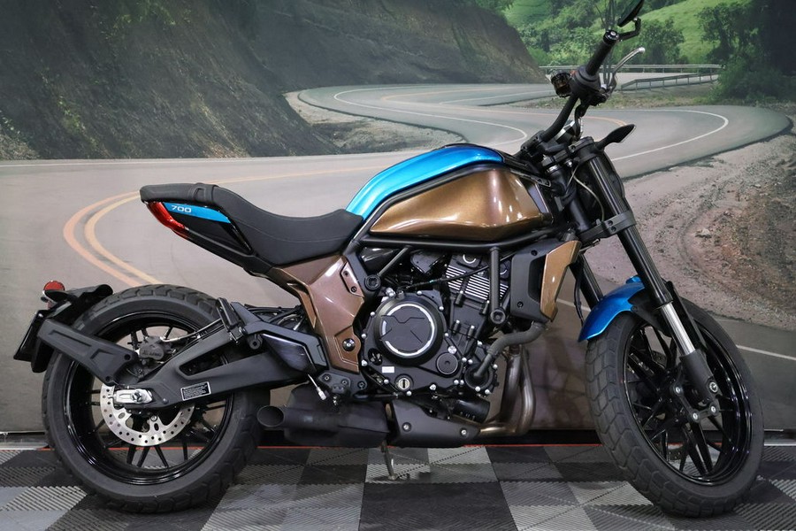 2023 CFMOTO 700CL-X
