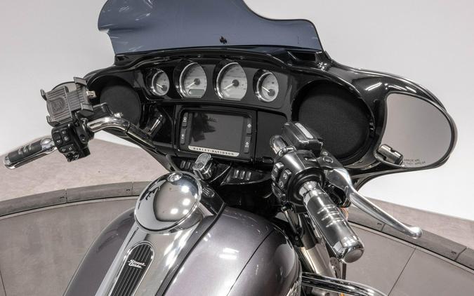 2015 Harley-Davidson FLHXS Street Glide Special in Charcoal Pearl