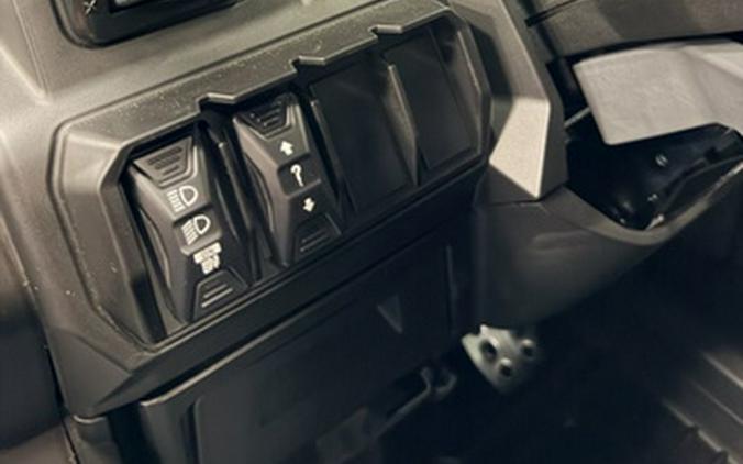 2027 Can-Am Defender XU Limited HD11 Sandstone