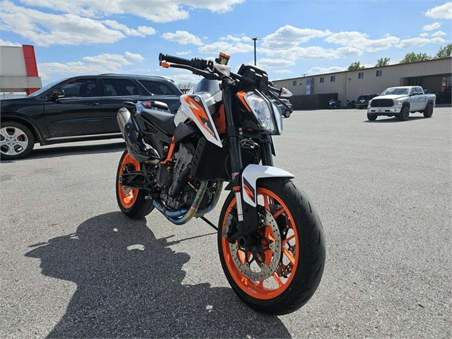 2021 KTM 890 Duke R