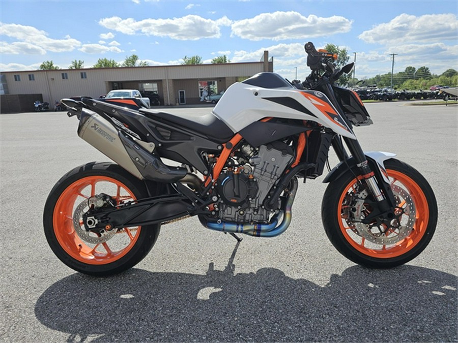 2021 KTM 890 Duke R