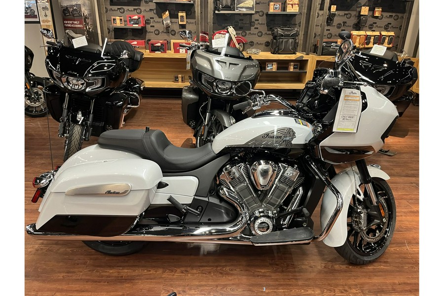 2024 Indian Motorcycle Challenger® Limited - Ghost White Metallic