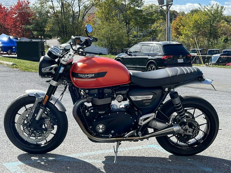 2023 Triumph Speed Twin 1200 Matte Baja Orange