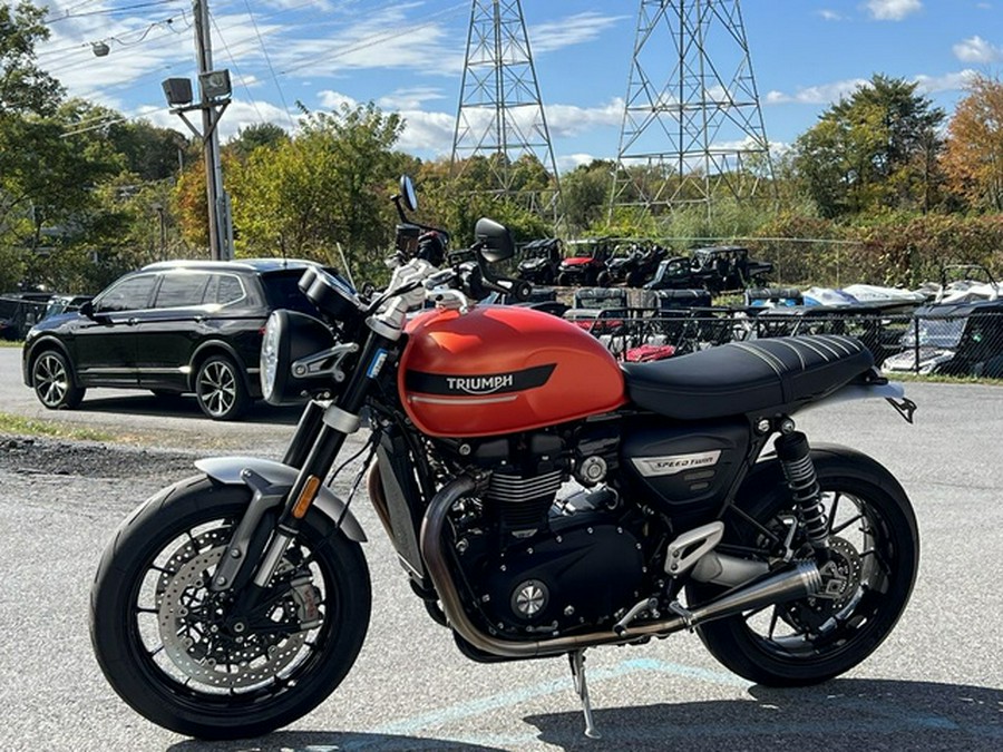 2023 Triumph Speed Twin 1200 Matte Baja Orange