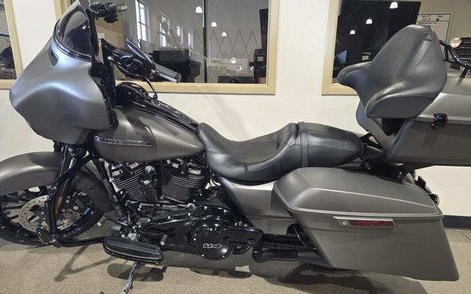2019 Harley-Davidson® Street Glide® Special Industrial Gray Denim