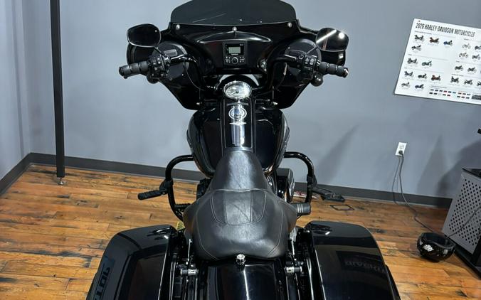 2020 Harley-Davidson® Road King® Special BLACK