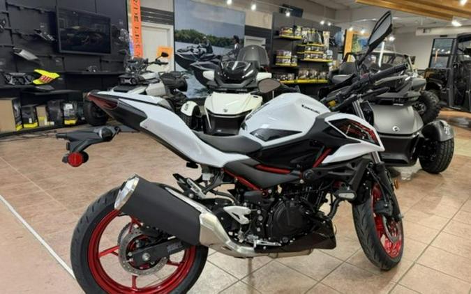 2026 Kawasaki Z500 SE ABS