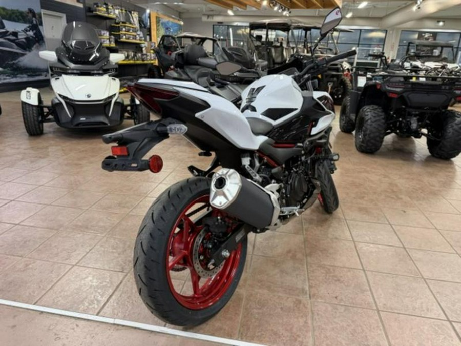 2026 Kawasaki Z500 SE ABS